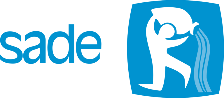 1200px-Logo_Sade.svg